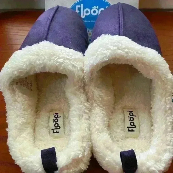 Floppi Indoor/Outdoor Woman’s Faux Suede Clogs Slippers Purple Large (9-10) - Picture 3 of 5